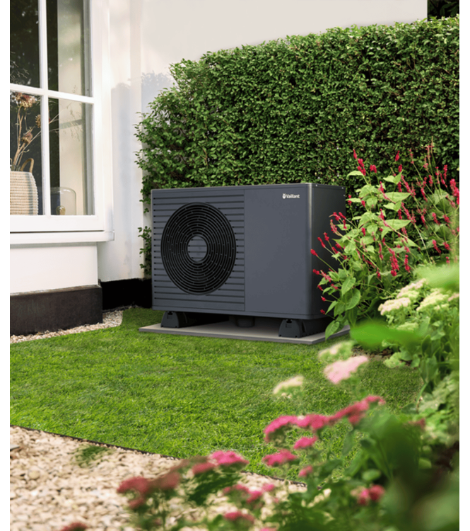 VAILLANT POMPA DI CALORE MONOBLOCCO AROTHERM PRO 5 KW 230V + INTERFACCIA E CENTRALINA - 8000050944